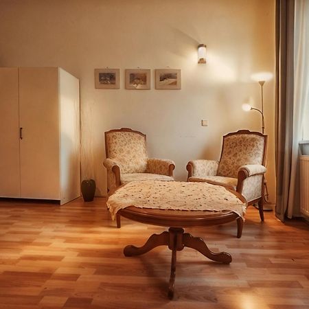 Schoen Wohnen Naehe Schoenbrunn Wina Bagian luar foto
